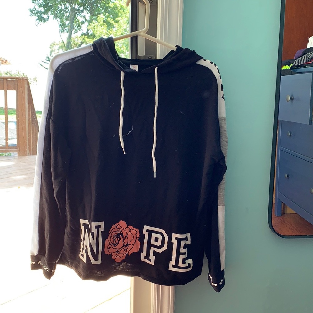 Large 11/13 light hoodie